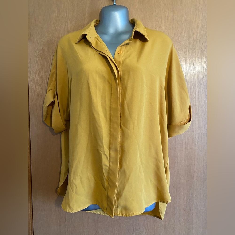 ❤️Forever 21 mid short sleeve blouse